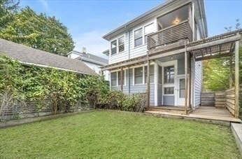 Building Photo - 172 Maplewood St