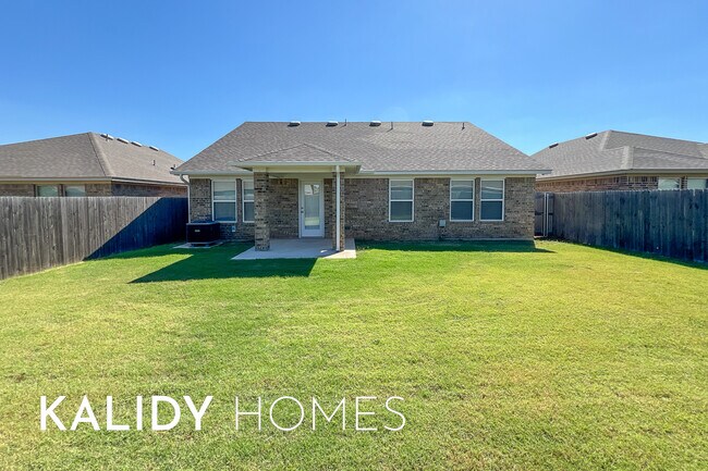 Building Photo - 12933 NW 3rd Terrace