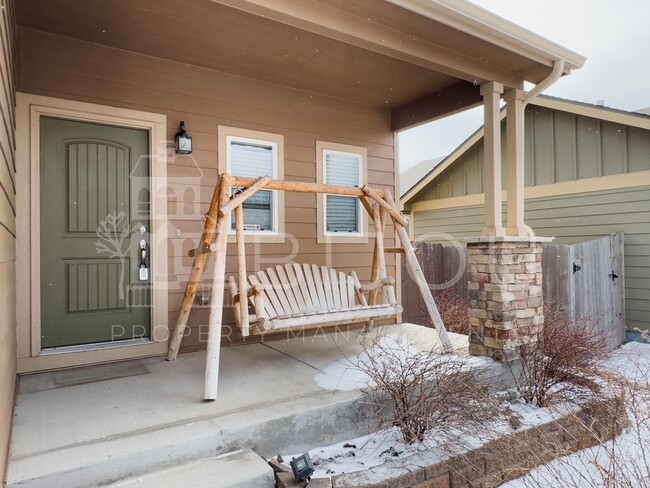 Building Photo - Lorson Ranch Home Close to Military Bases