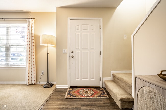 Building Photo - 14924 Oak Rd