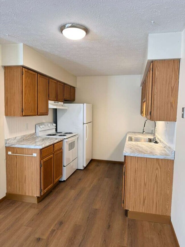 Building Photo - Magnolia Manor - Unit 629