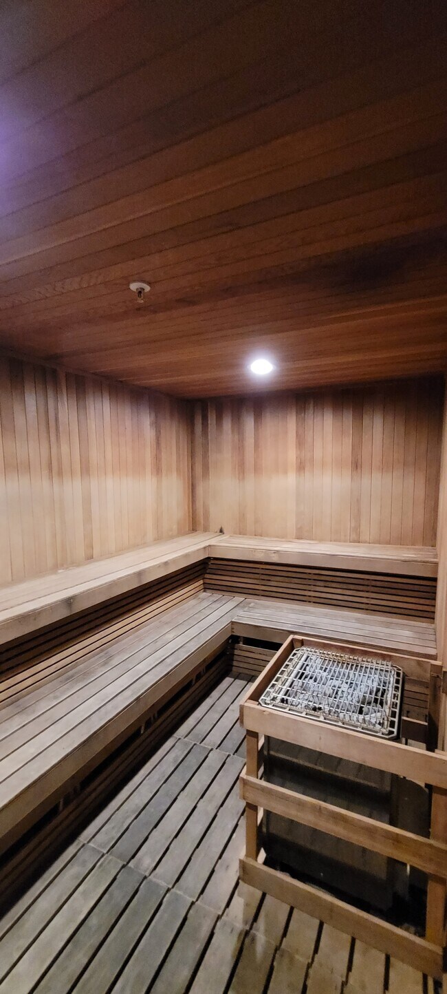 sauna - 3001 S Ocean Dr