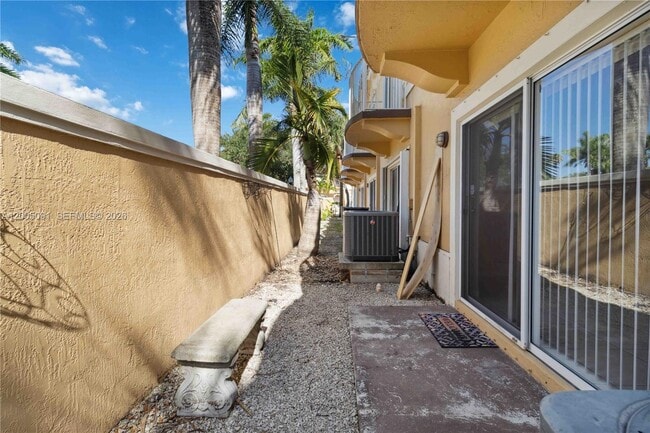 Building Photo - 3079 SW 129th Way