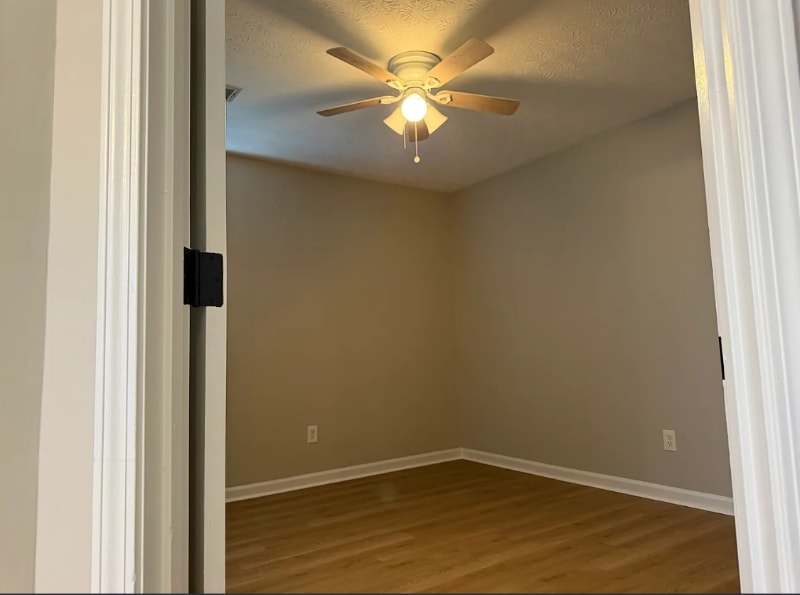 Building Photo - 2644 St Charles Ln NW