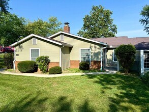 Building Photo - 2 BEDRM CONDO AVAILABLE NOW! MONTHLY RENT ...