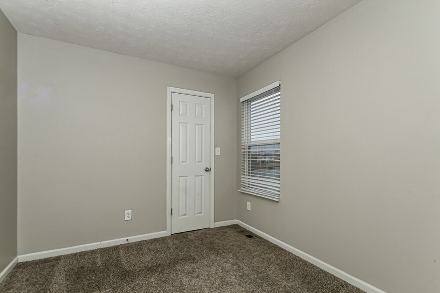 Building Photo - 1396 Pencross Ln