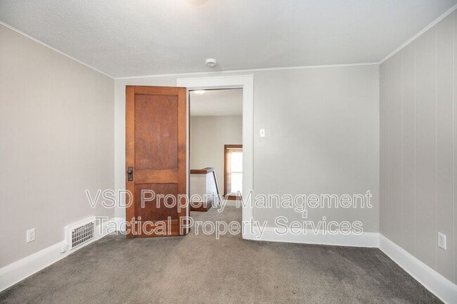 Building Photo - 2078-2018 18th St SW