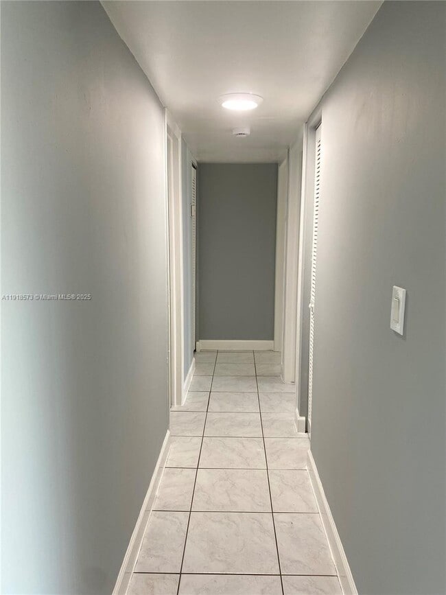 Building Photo - 1755 W 60th St