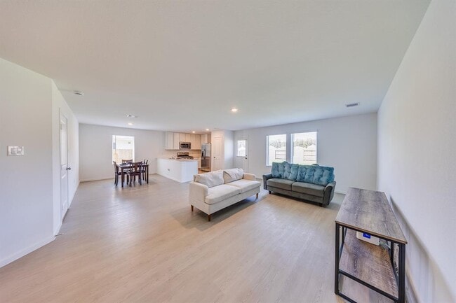 Building Photo - 18208 Pontecorvo Ln