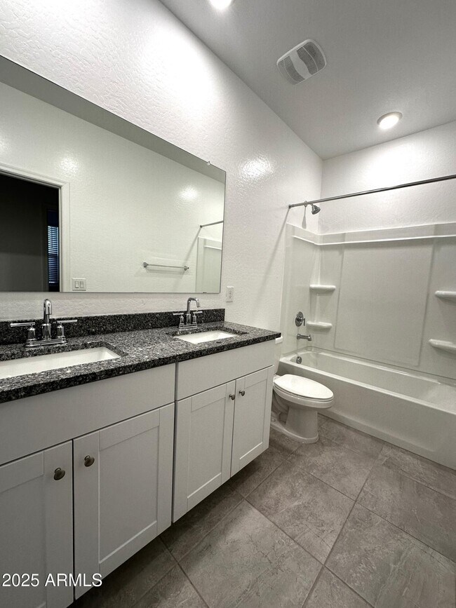 Building Photo - 3241 W Shanley Ave