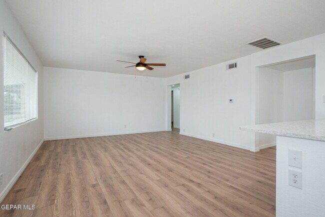 Building Photo - 6302 Wieland Way