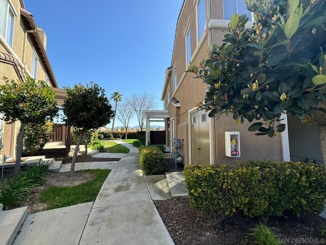Building Photo - 1367 Caminito Capistrano