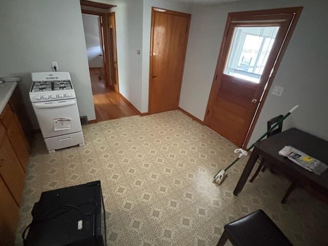 Kitchen/Dining (new stove and refrigerator) - 2823 Pittsburgh Ave