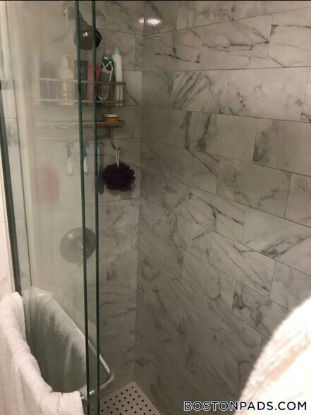 Building Photo - 91 Westland Ave