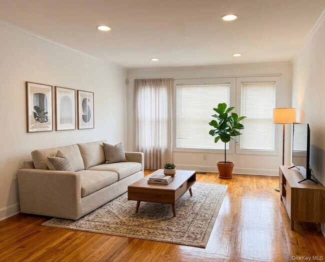 Building Photo - 66 Sagamore Hill Dr