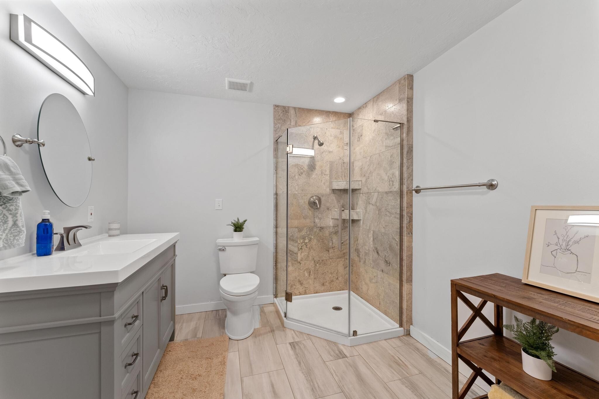 Building Photo - 2586 E 6710 S