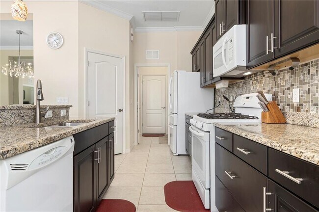 Building Photo - 4720 Claremont Park Dr