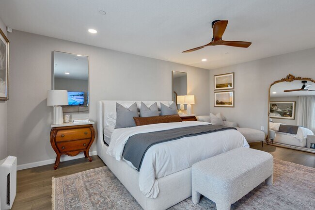 Building Photo - Designer Upgrades & Custom Touches in This...