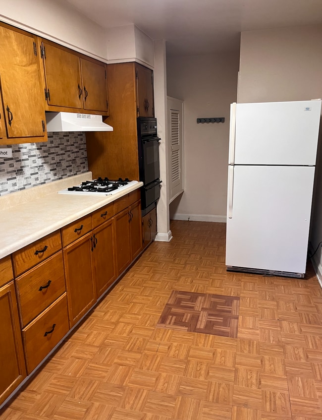 Building Photo - Spacious 3-Bedroom Towson Townhome with Of...