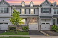 Building Photo - 44 Begonia Ln
