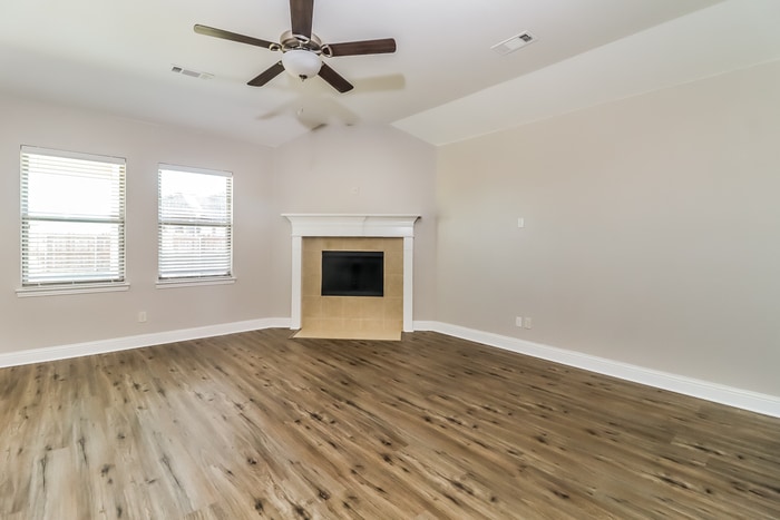 Building Photo - 236 Carson Dr