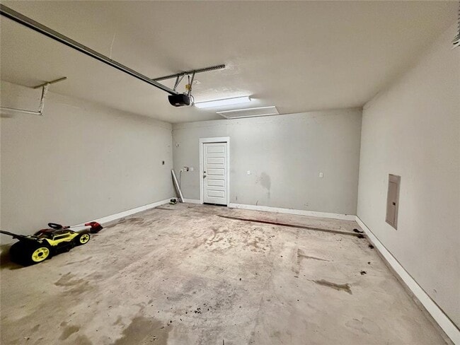 Building Photo - 14713 Stillman Bnd