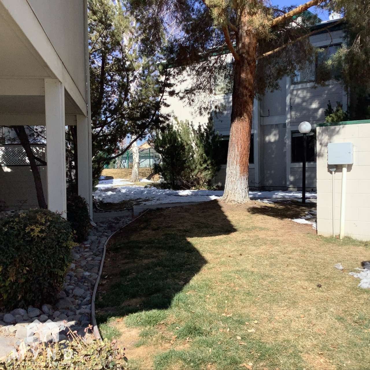 Building Photo - 2624 Sunny Slope Dr