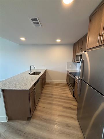 Building Photo - 300 N McDonald St