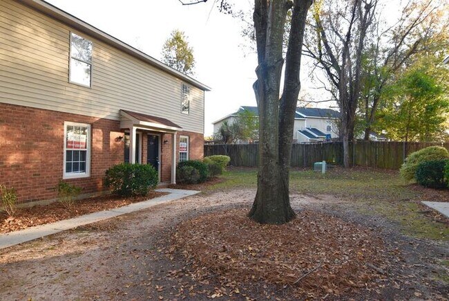 Building Photo - 2 Bed/1.5 Bath North Augusta Townhome