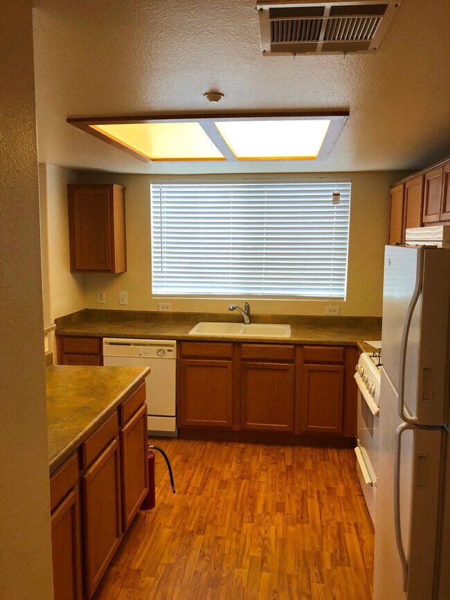 Building Photo - 833 Aspen Peak Loop