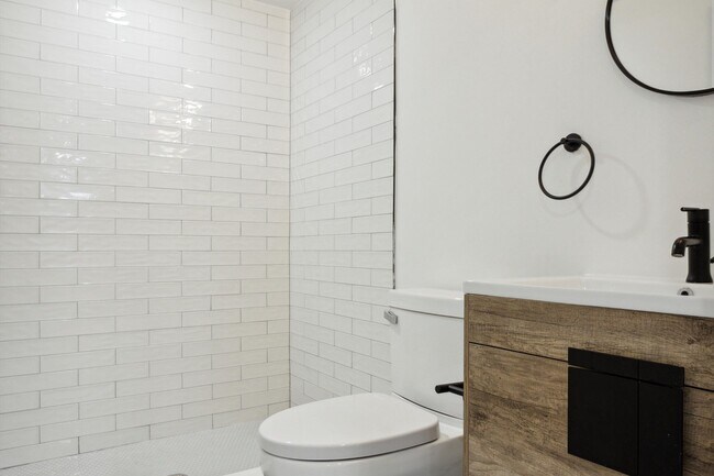 Building Photo - 1809 N 18th St