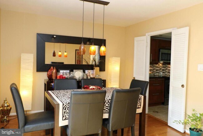 Building Photo - 5422 Crows Nest Ct