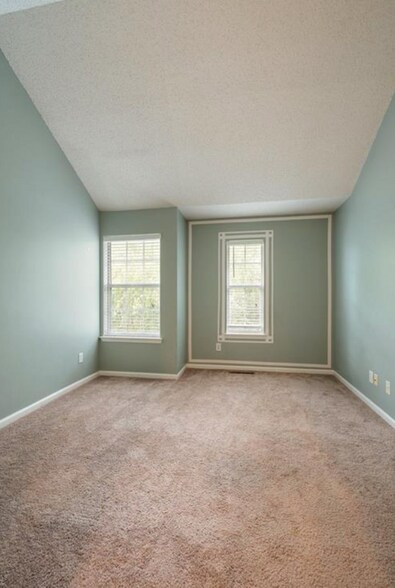 Building Photo - 4520 Shallowford Cir
