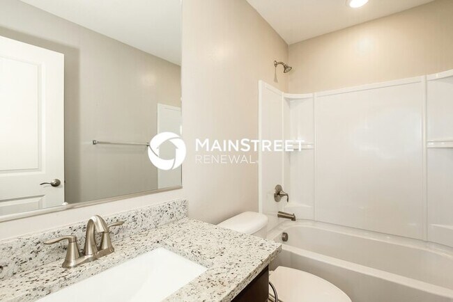 Building Photo - 3 Bedroom Pet-Friendly Home in Phoenix, AZ with Main Street Renewal