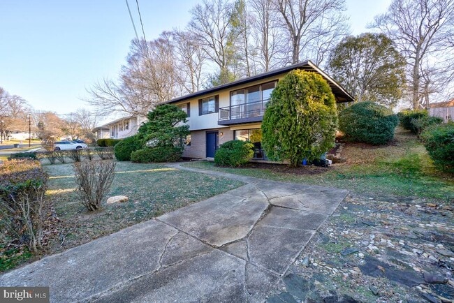 Building Photo - 13701 Arctic Ave