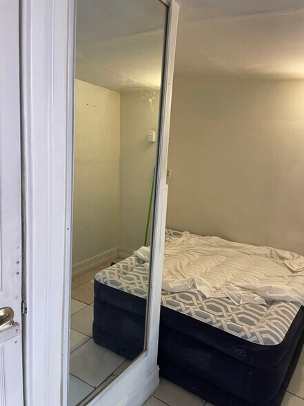 Building Photo - 3131 W 16th Ave