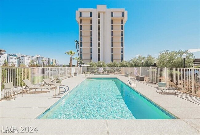Building Photo - 3930 S University Center Dr