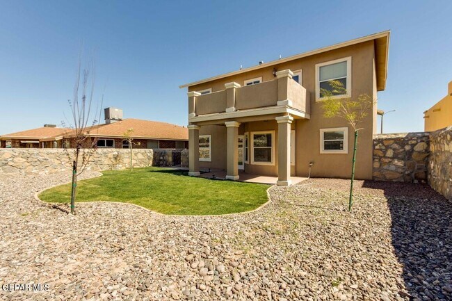 Building Photo - 5541 Ignacio Frias Dr