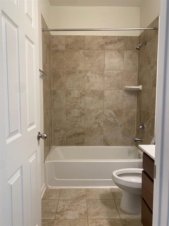 Building Photo - 5815 Bluebonnet Ln