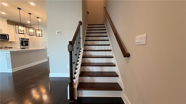 Building Photo - 1012 Knoxboro Ln