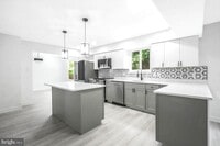 Building Photo - 6304 Juanita Ct