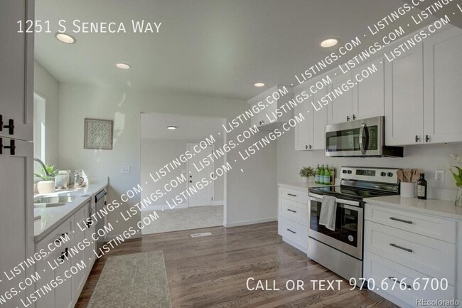 Building Photo - 1251 S Seneca Way