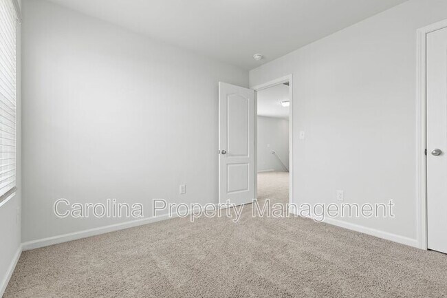 Building Photo - 144 Briana Marie Way