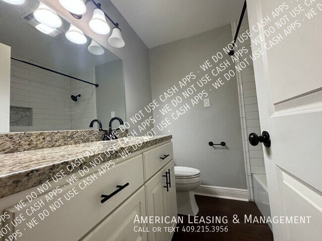 Building Photo - 2207 Spring Oak Ln