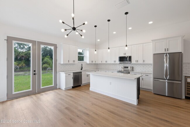 Building Photo - 1133 Hanover Ave