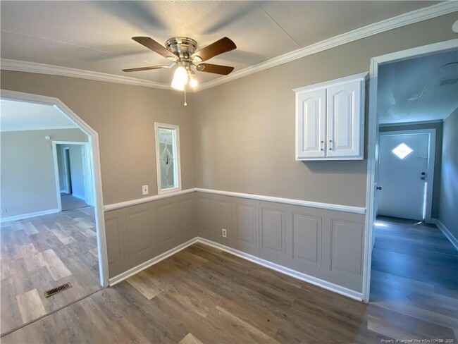 Building Photo - 43 Englewood Cir