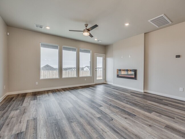 Building Photo - Beautiful home in Edmond
