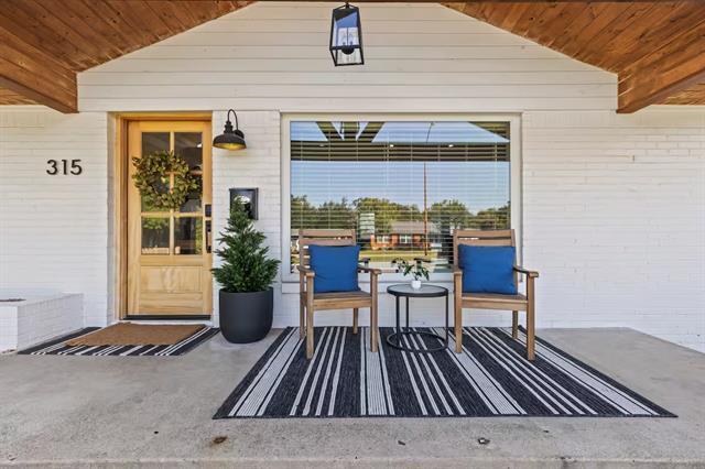 Building Photo - 315 Easton Rd