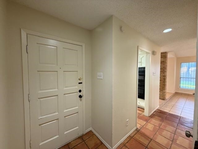 Building Photo - 10 Quadrangle Cir