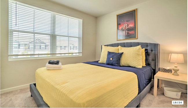 Building Photo - 2020-Built Beautiful 3 Bed 2.5 Bath End-Un...